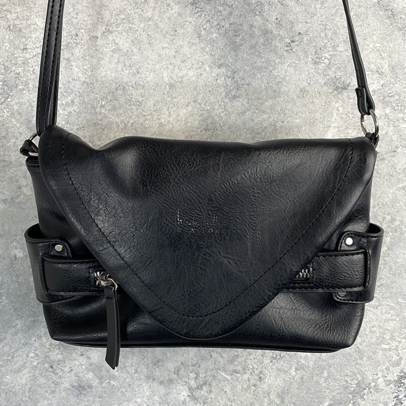Nicole Miller New York Black Leather Designer Bag - Picture 3 of 14